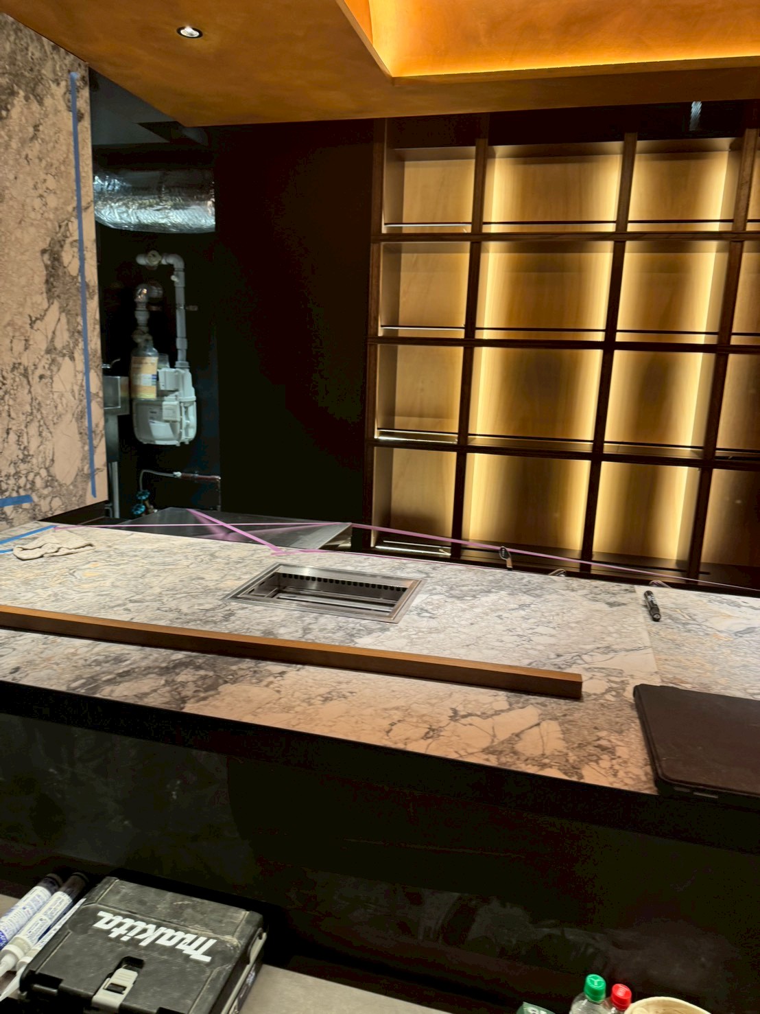 空間がおしゃれに変わる！雰囲気を作る間接照明の使い方とポイント